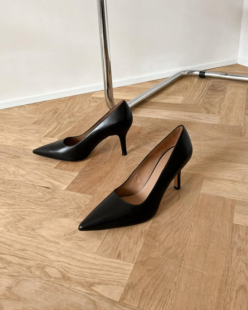 billie boutique flattered roberta leather heels black