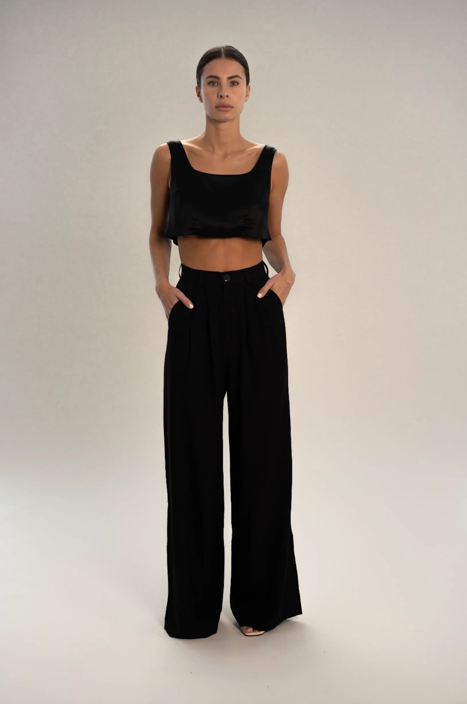 billie boutique nonchalant charli crop top black